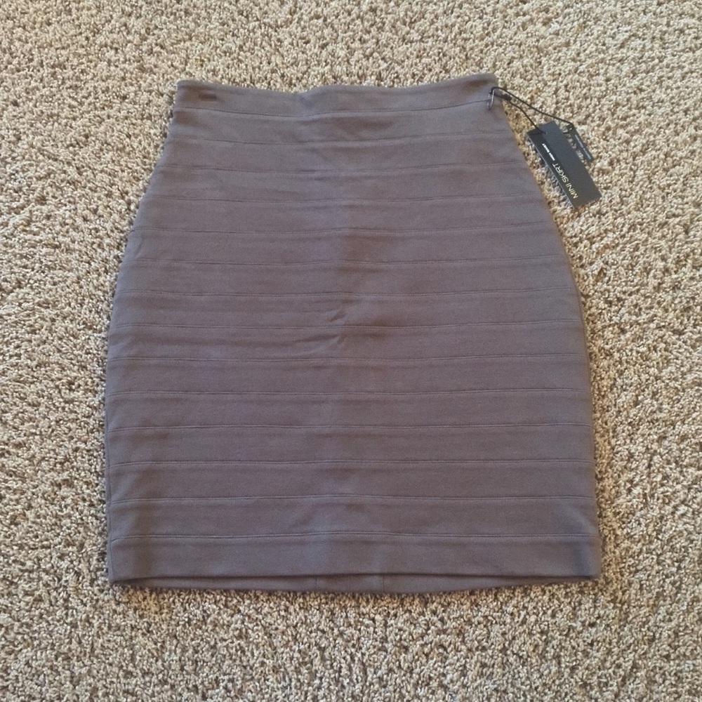 Express Mini Skirt Size 0 - Picture 1 of 2
